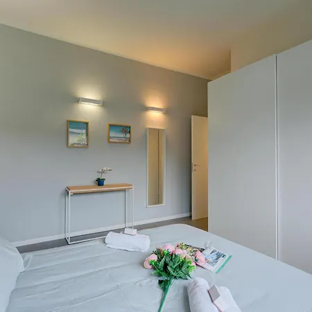 Apartment Suono Del 100 Mt From - Happy Meina