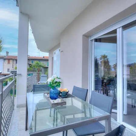 Apartment Suono Del 100 Mt From - Happy Meina